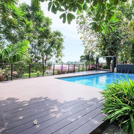 Oyo 626 The Chalet Phuket Resort Cape Panwa Exterior photo