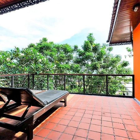 Oyo 626 The Chalet Phuket Resort Cape Panwa Exterior photo