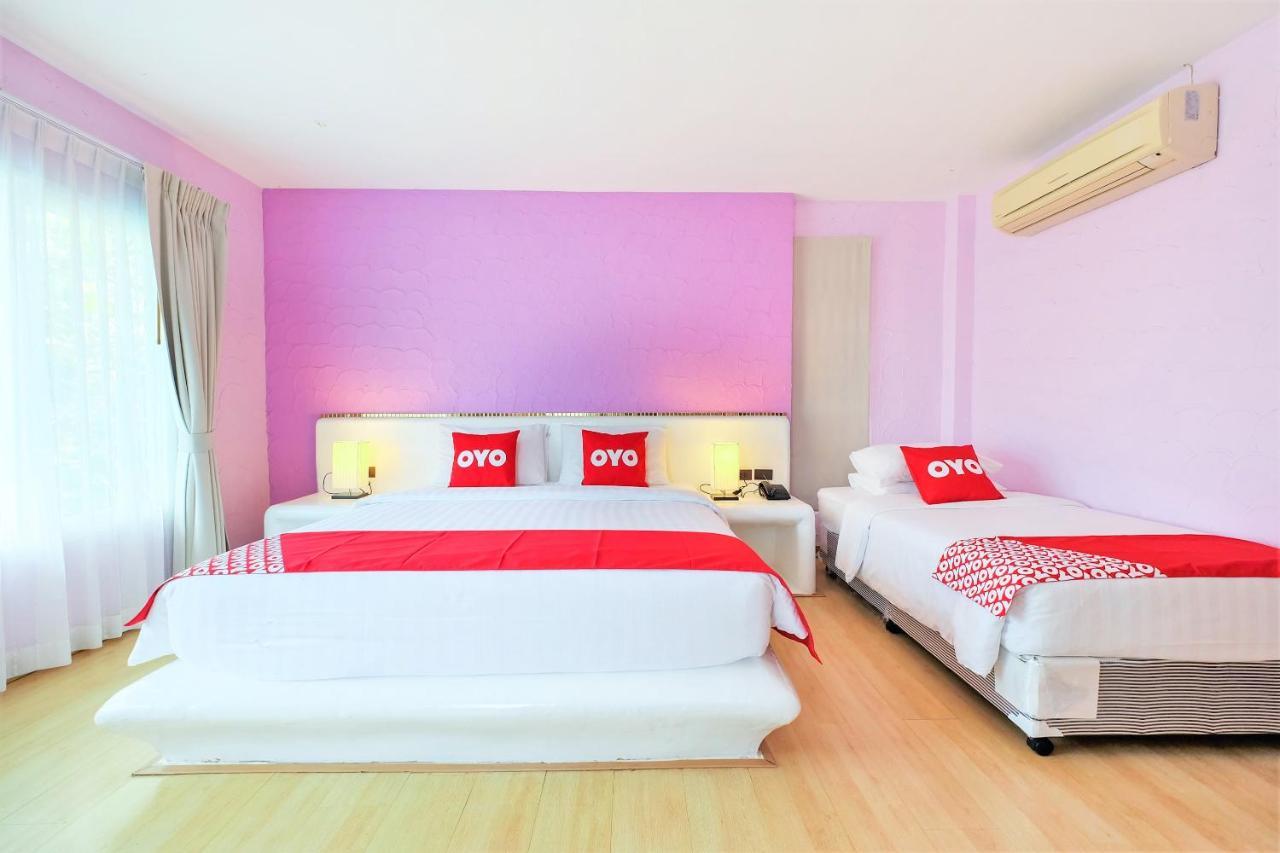 Oyo 626 The Chalet Phuket Resort Cape Panwa Exterior photo