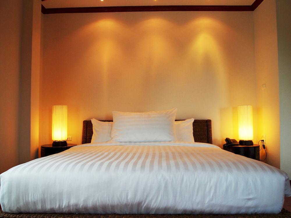 Oyo 626 The Chalet Phuket Resort Cape Panwa Exterior photo